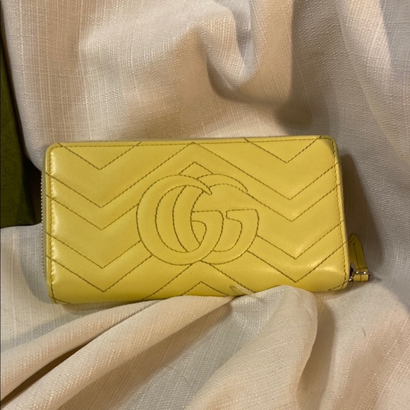 Gucci Marmont Leather Zip Around Wallet Full Inclusion - Picture 4 of 16